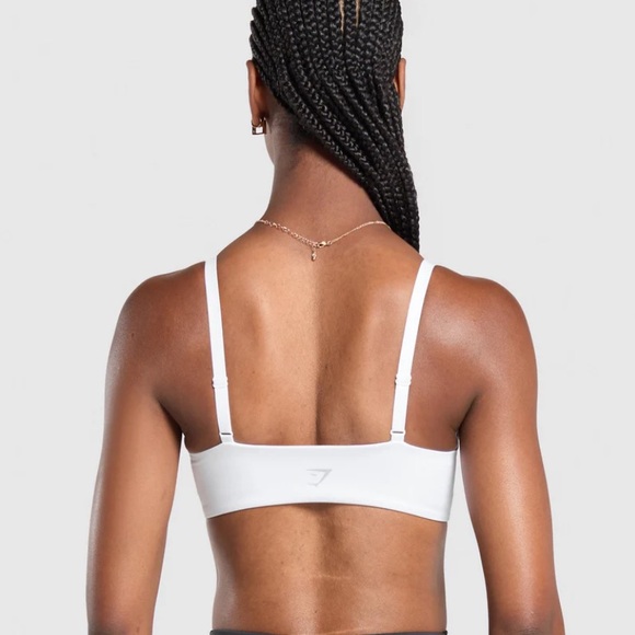 Ruched sports bra and Twist front bralette - Picture 11 of 12